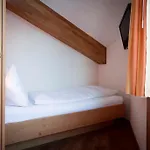 Truebsee - Accessible Only By Cable Car 3* Енгельберг