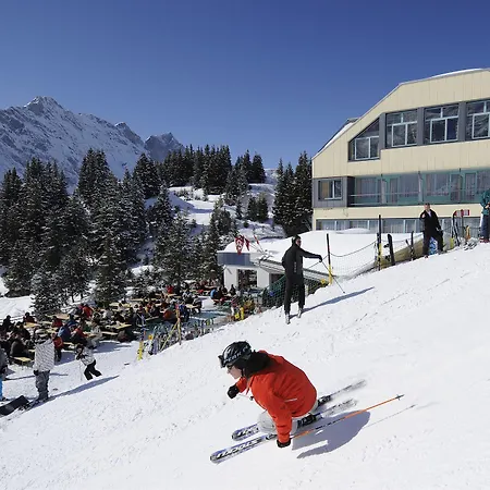 Truebsee - Accessible Only By Cable Car 3* Engelberg