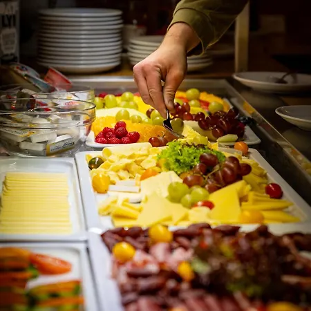 Truebsee - Accessible Only By Cable Car Hotel